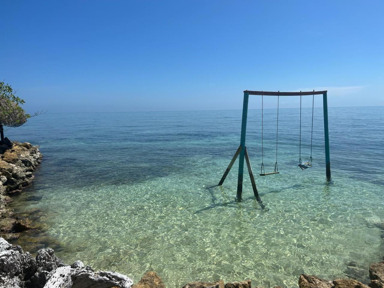 Hotel Puntanorte Tintipan Island Kültér fotó