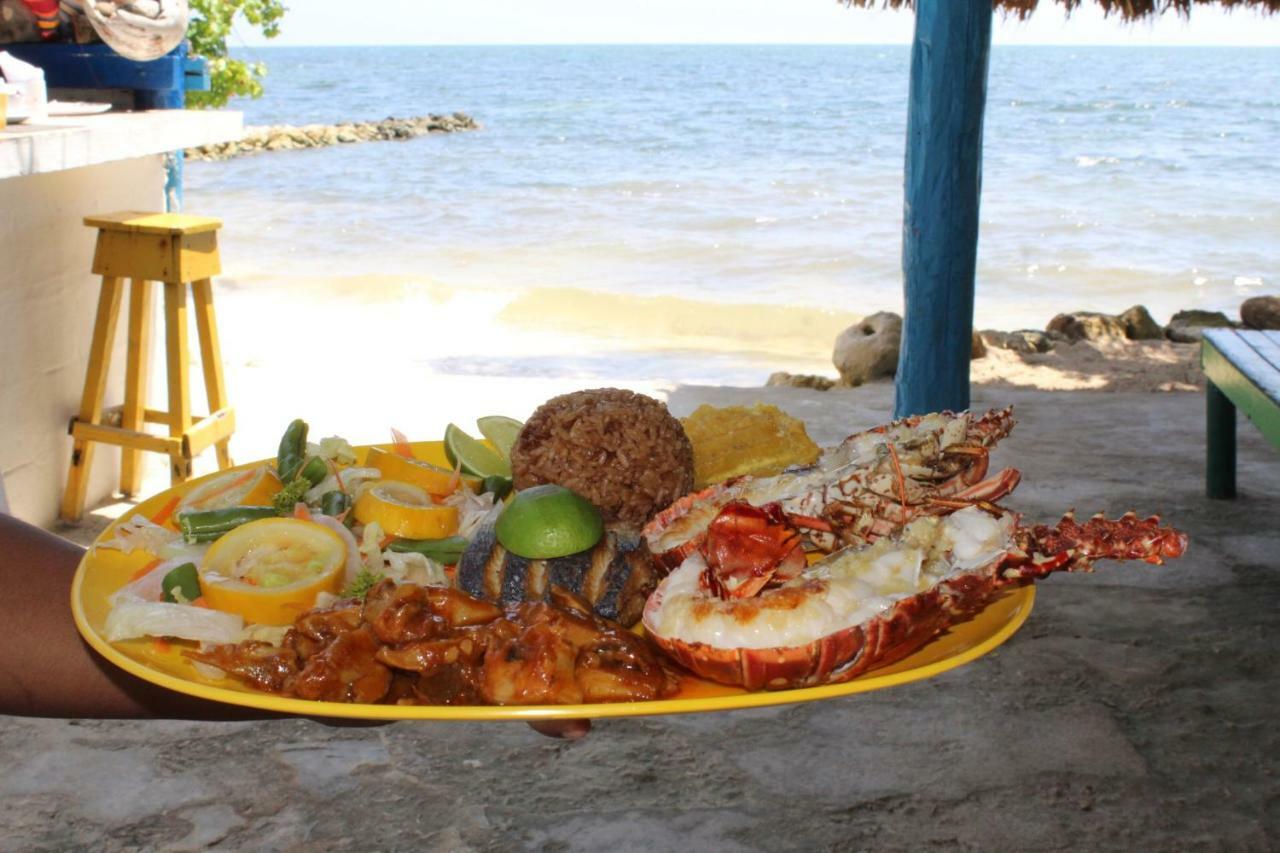 Hotel Puntanorte Tintipan Island Kültér fotó